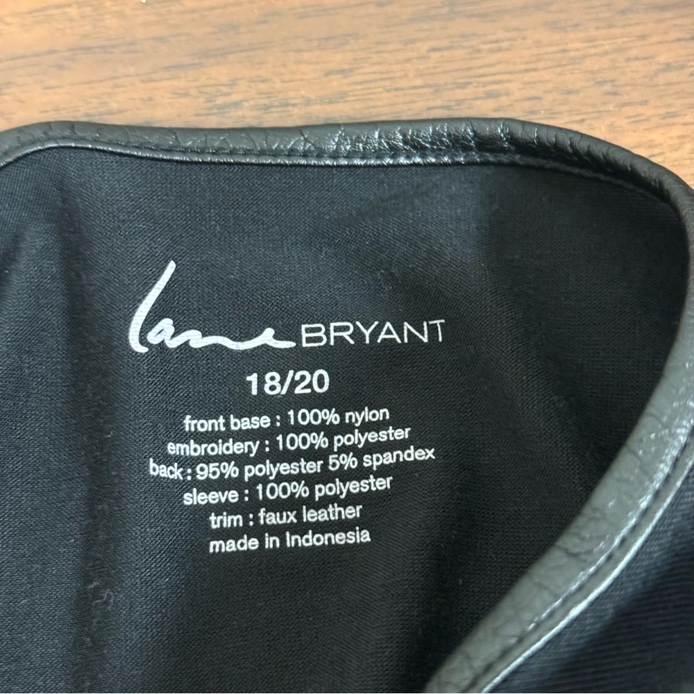 Lane Bryant Plus 18/20 Black Metallic Floral Sequin Embroidered Top Faux Leather - Picture 5 of 9
